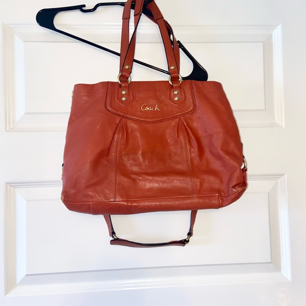 Coach purse! 19243